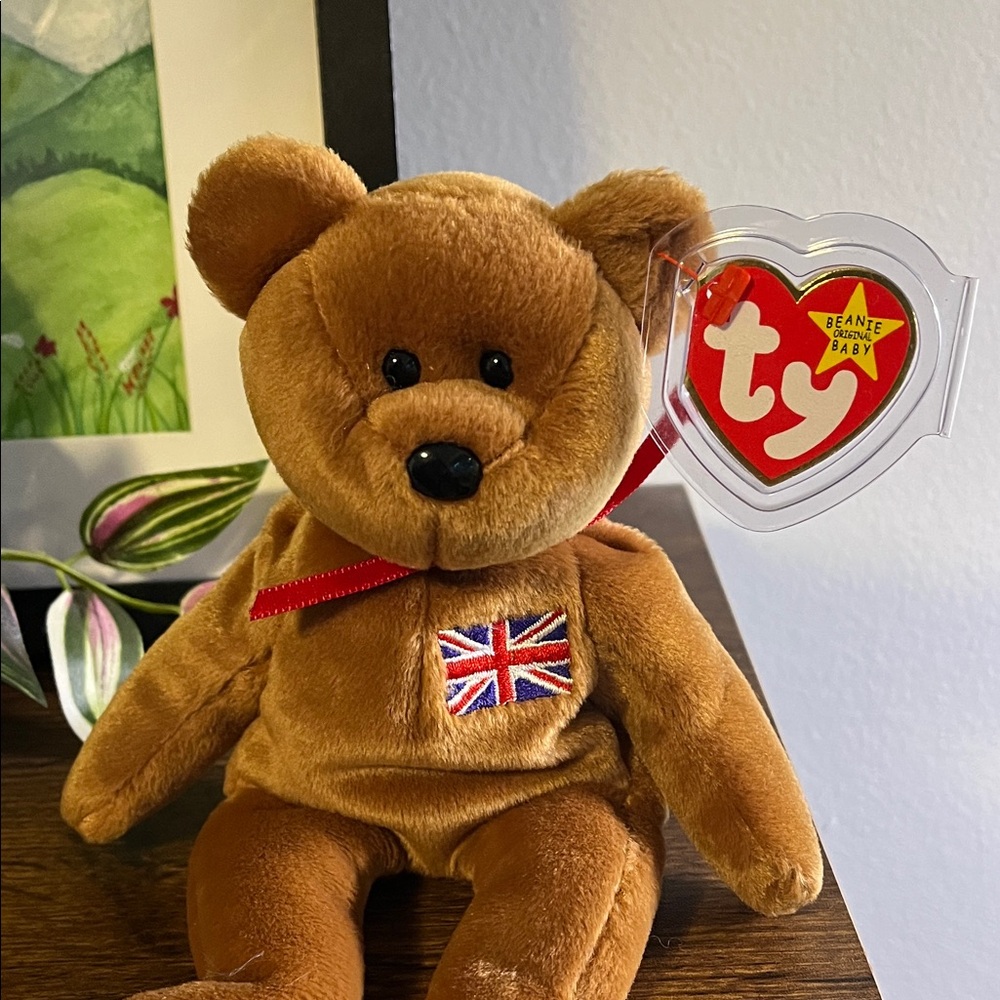 Ty beanie baby Plush Britannia Bear with British Union Jack Flag 1997 - Picture 6 of 6